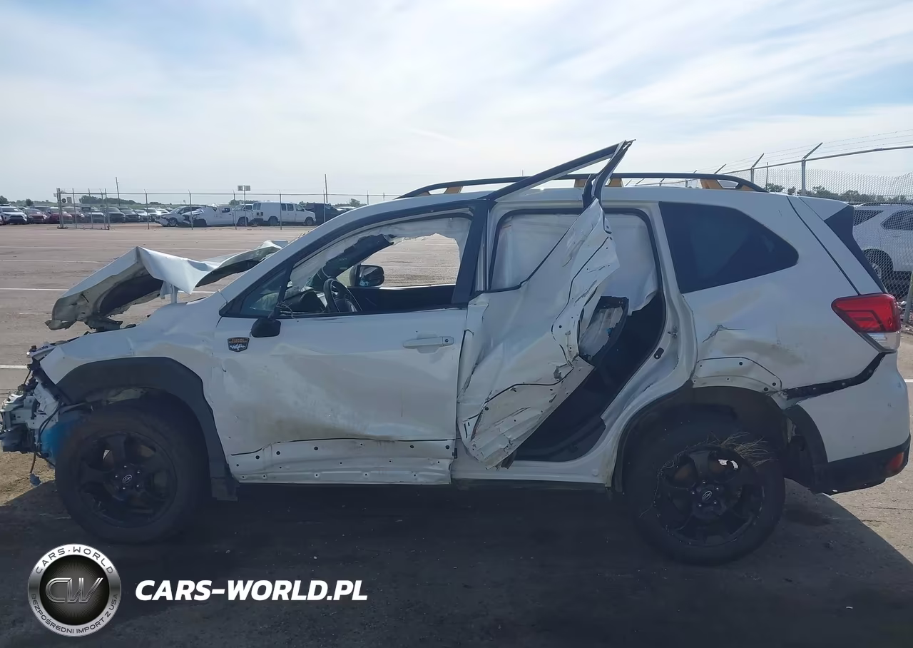 2023 Subaru Forester Wilderness VIN:JF2SKAMC8PH428067 - 15