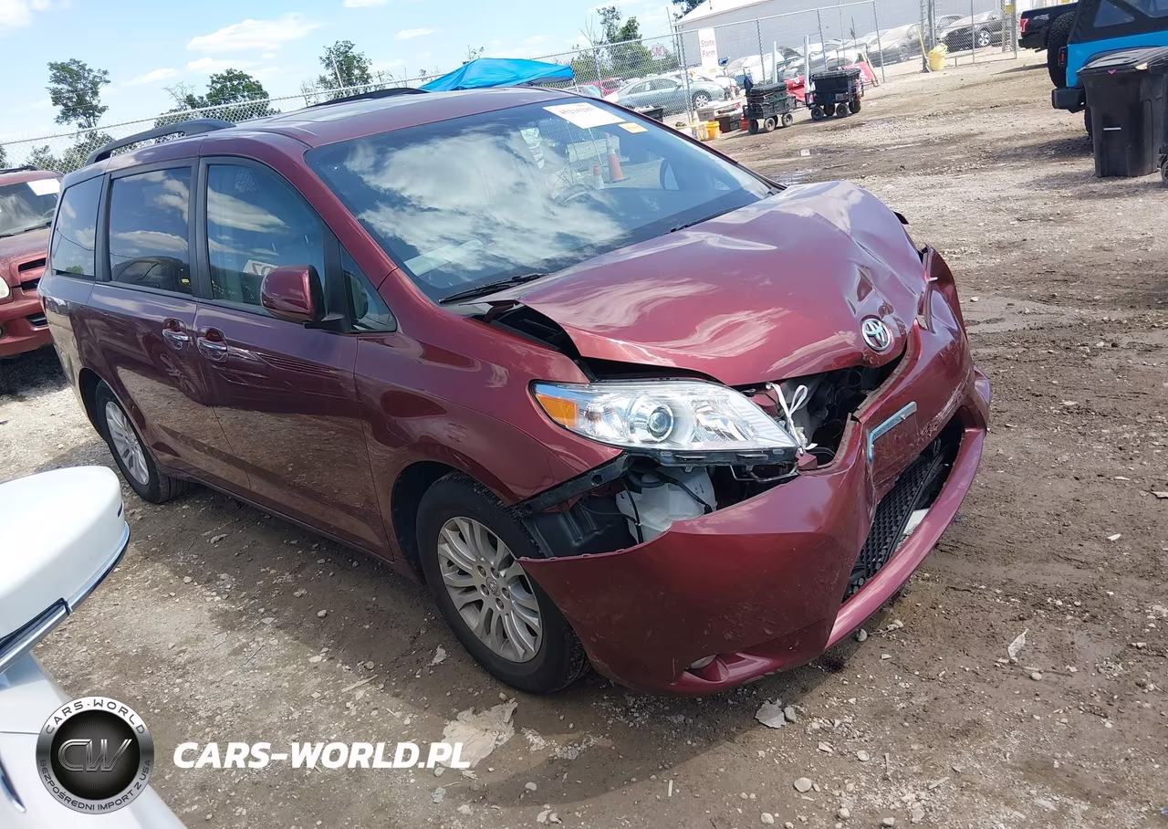 2017 Toyota Sienna Xle 8 Passenger – zdjęcie 1 z 20