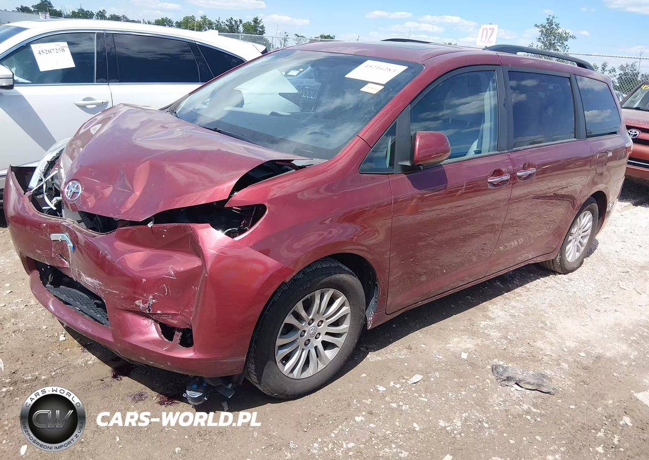 2017 Toyota Sienna Xle 8 Passenger VIN:5TDYZ3DC6HS784420 - 2