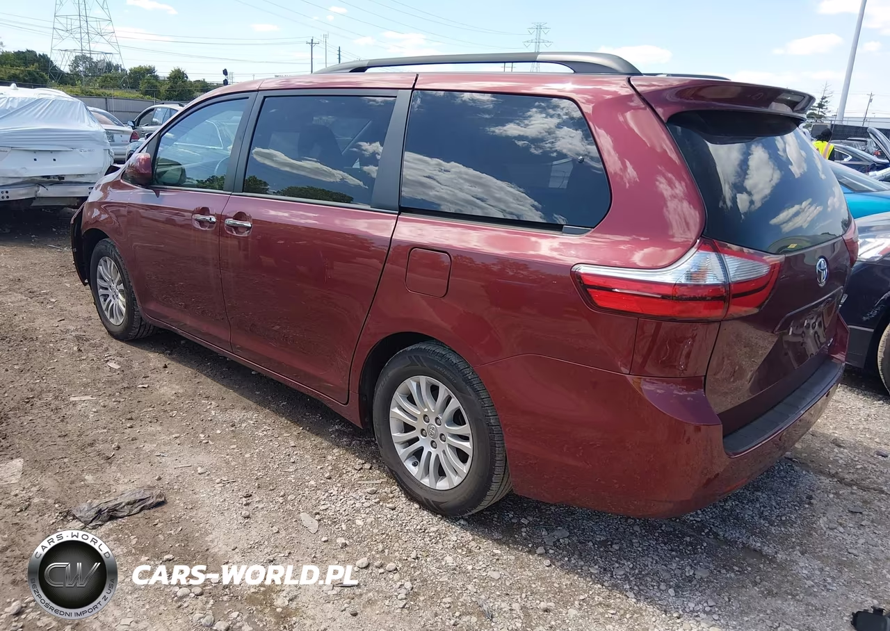 2017 Toyota Sienna Xle 8 Passenger VIN:5TDYZ3DC6HS784420 - 3