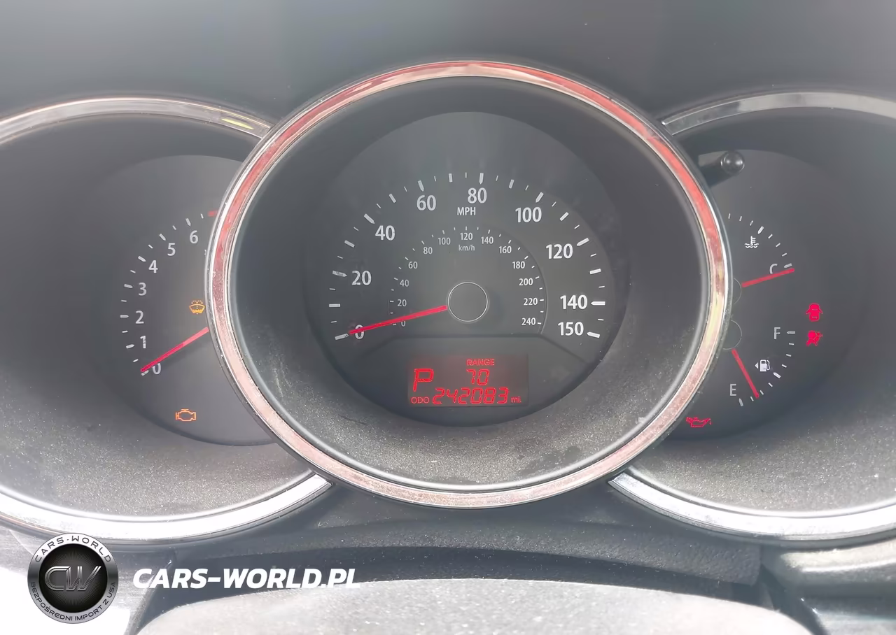 2013 Kia Sorento Lx V6 VIN:5XYKT4A21DG338787 - 7
