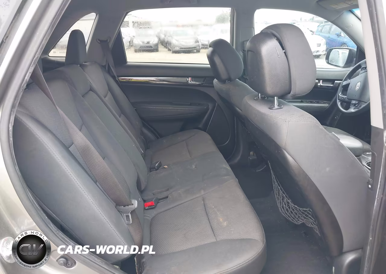 2013 Kia Sorento Lx V6 VIN:5XYKT4A21DG338787 - 8