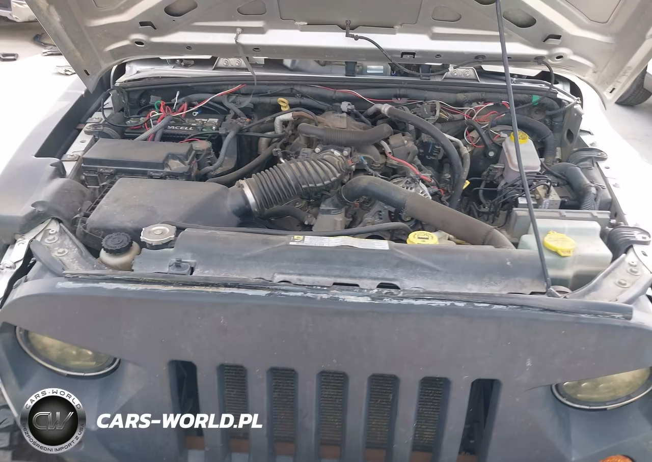 2010 Jeep Wrangler Sport VIN:1J4AA2D16AL111758 - 10