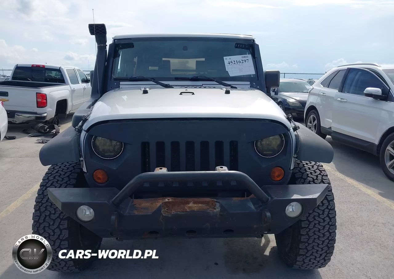 2010 Jeep Wrangler Sport VIN:1J4AA2D16AL111758 - 12