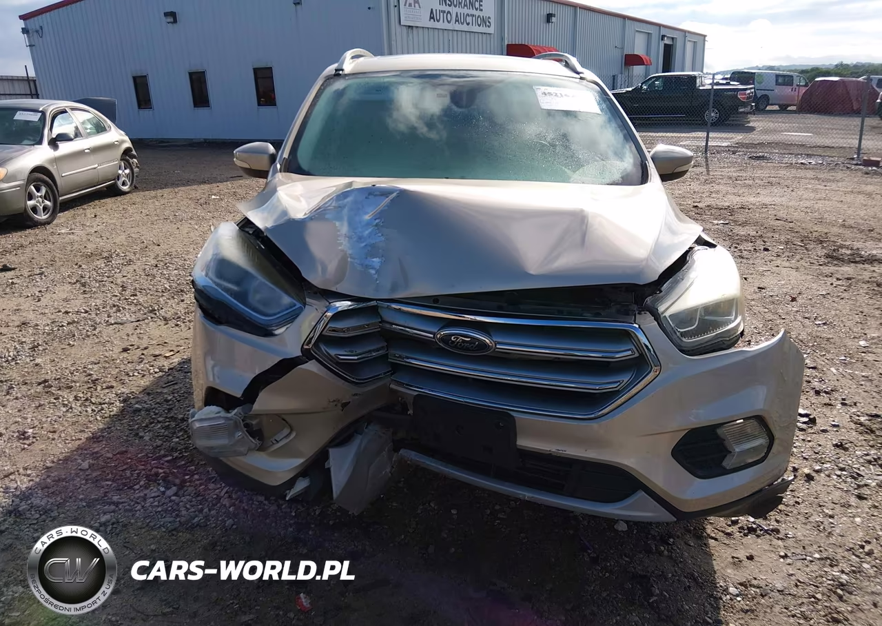 2017 Ford Escape Titanium VIN:1FMCU9J99HUE18365 - 13