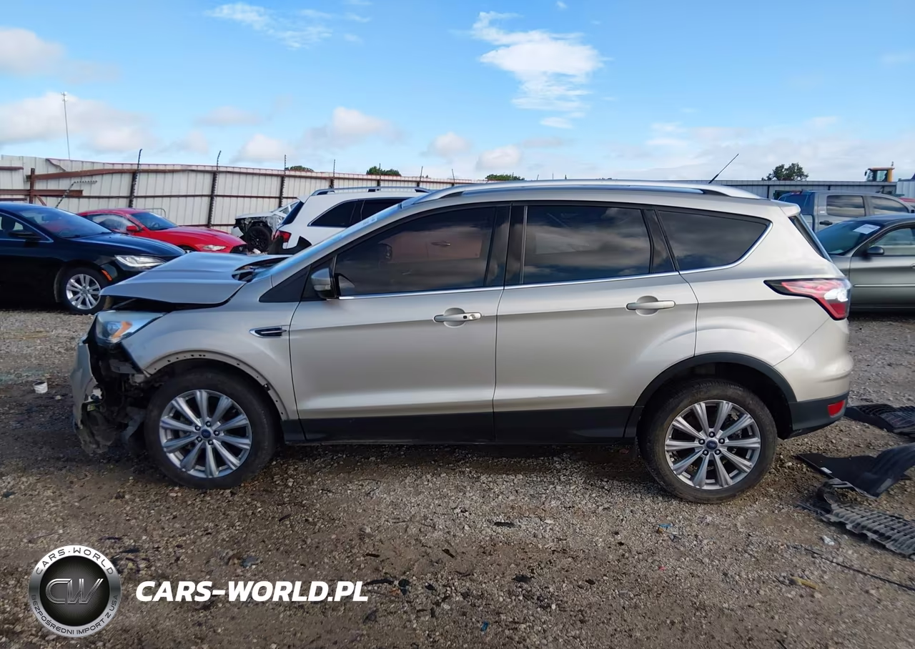 2017 Ford Escape Titanium VIN:1FMCU9J99HUE18365 - 15