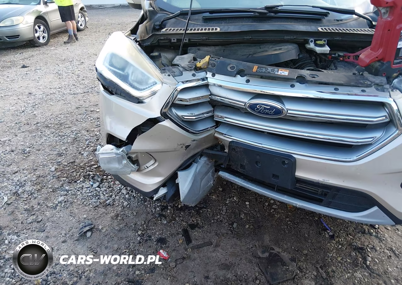 2017 Ford Escape Titanium VIN:1FMCU9J99HUE18365 - 6