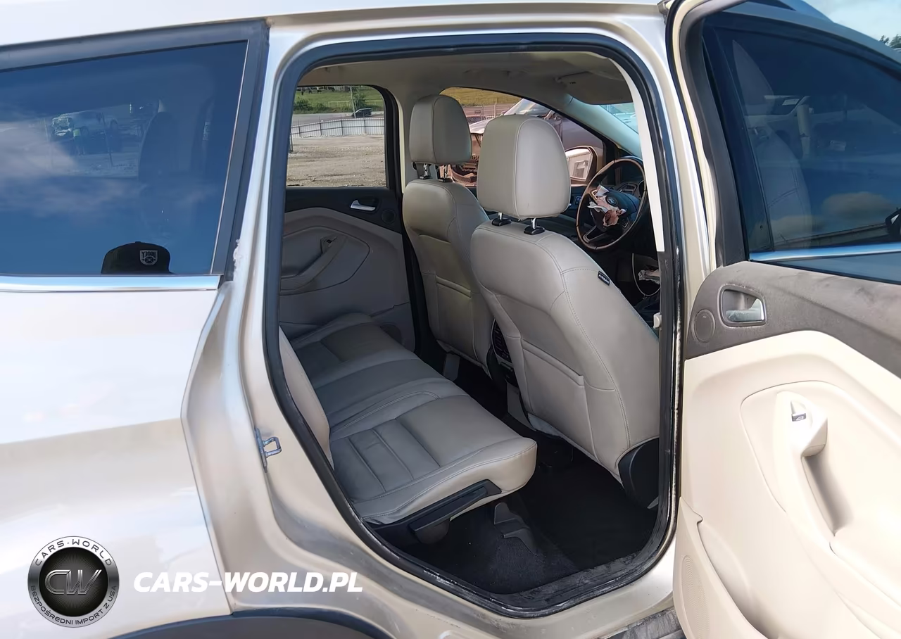 2017 Ford Escape Titanium VIN:1FMCU9J99HUE18365 - 8