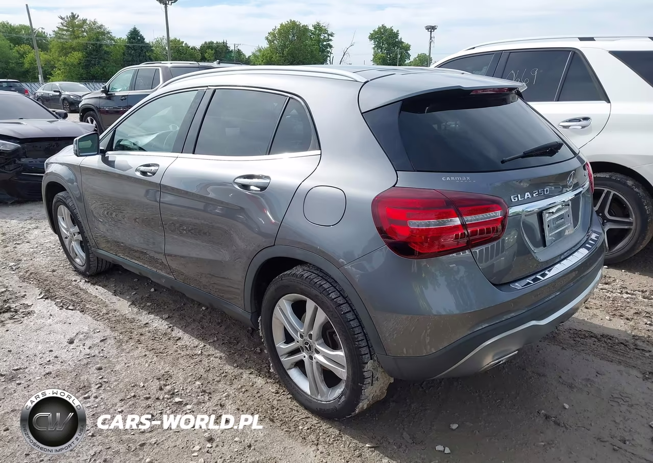 2018 Mercedes-Benz Gla 250 4Matic VIN:WDCTG4GB1JJ448695 - 3