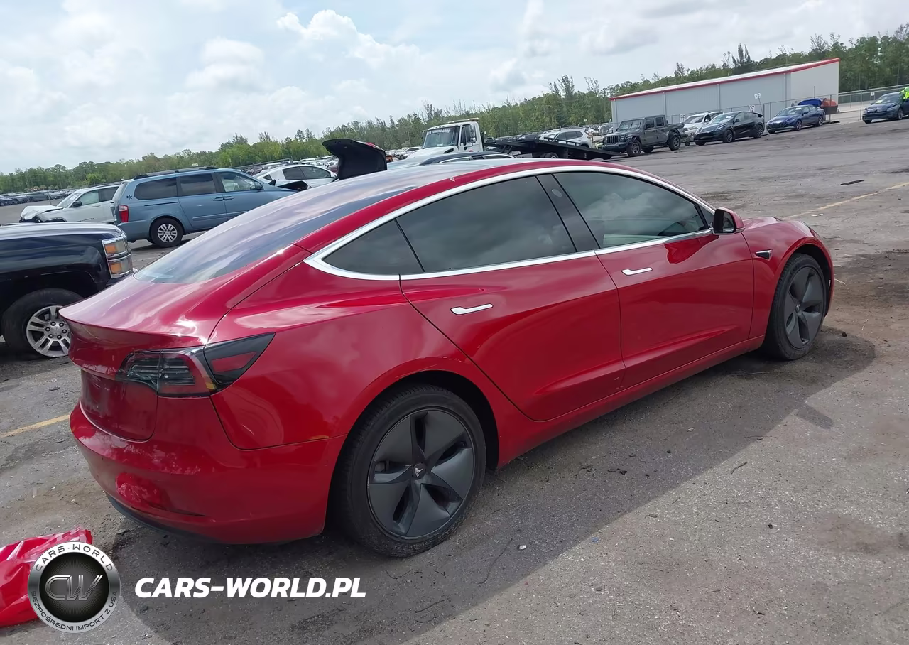 2018 Tesla Model 3 Long Range-Mid Range VIN:5YJ3E1EA8JF016777 - 4
