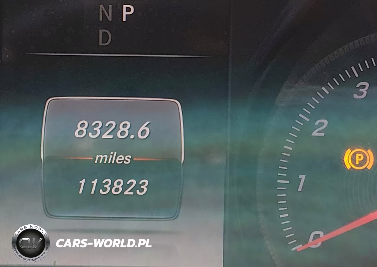 2018 Mercedes-Benz C 300 4Matic VIN:55SWF4KB5JU245456 - 15