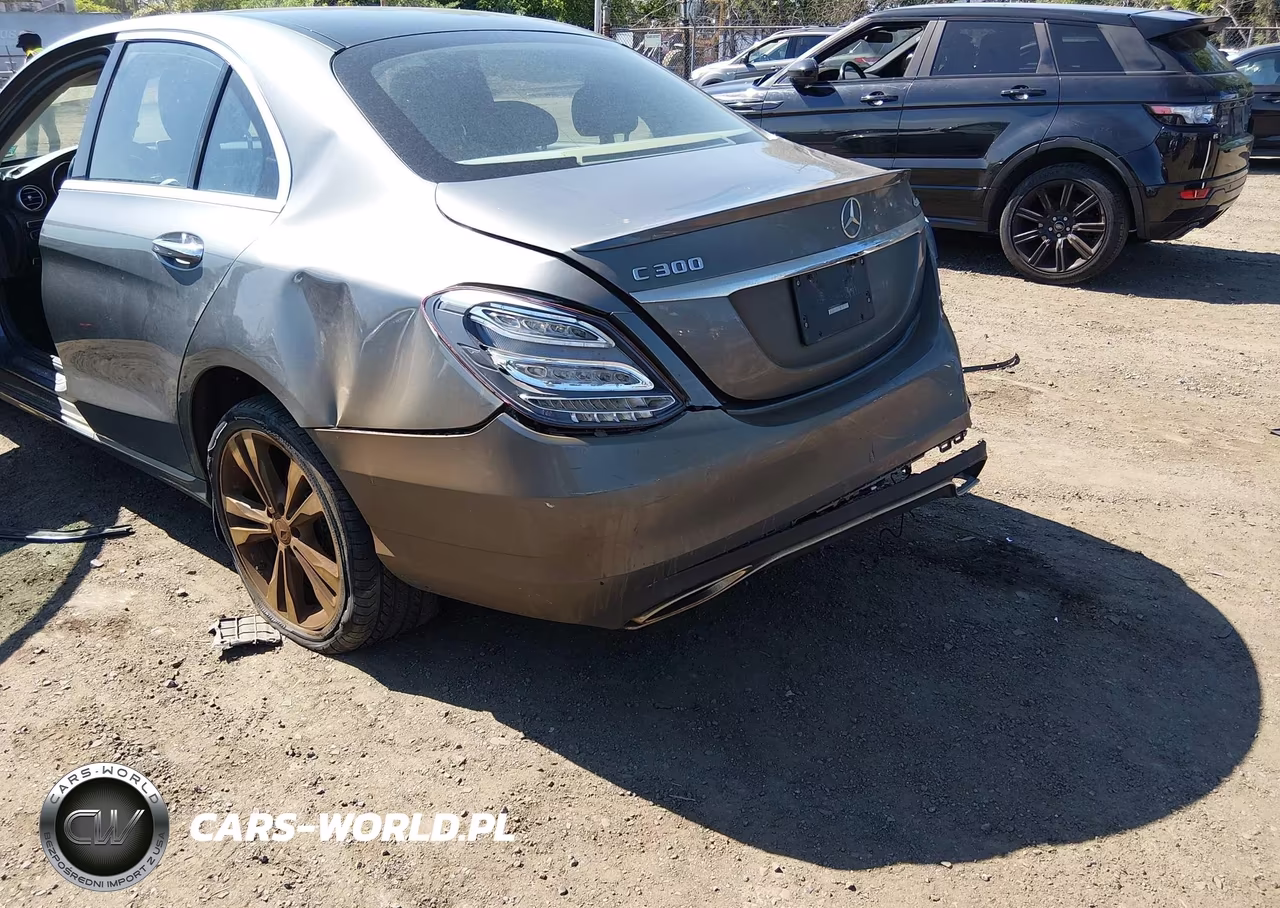 2018 Mercedes-Benz C 300 4Matic VIN:55SWF4KB5JU245456 - 6