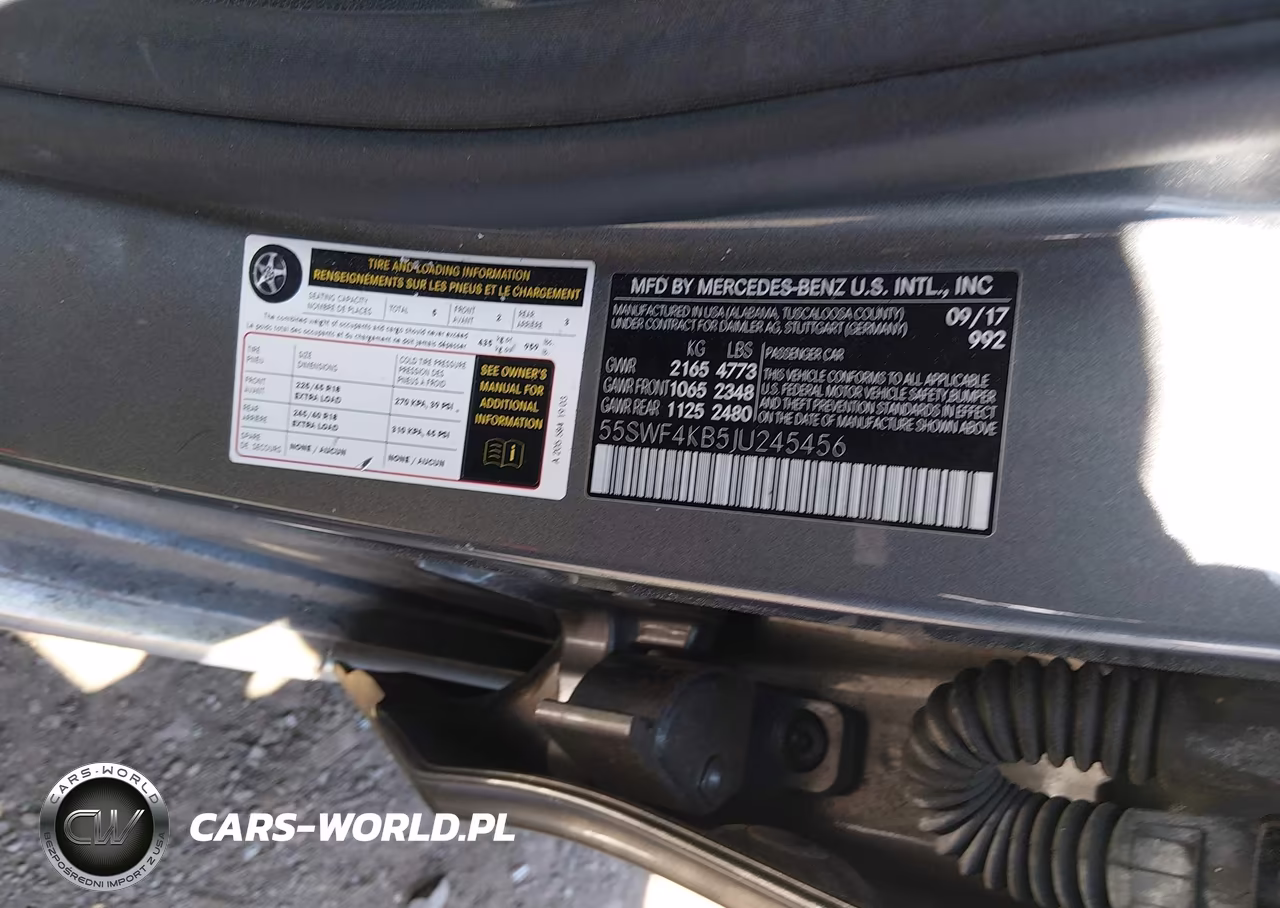2018 Mercedes-Benz C 300 4Matic VIN:55SWF4KB5JU245456 - 9