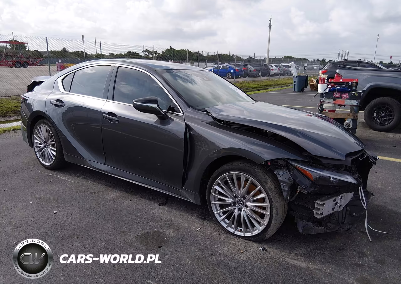 2023 Lexus Is 300 – zdjęcie 1 z 17