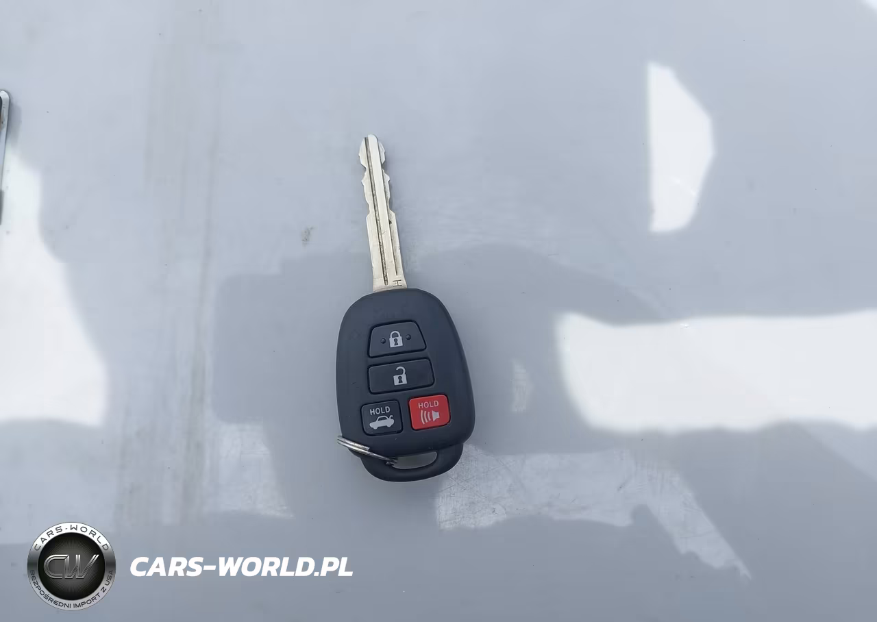 2016 Toyota Corolla S Plus VIN:5YFBURHE4GP520686 - 11
