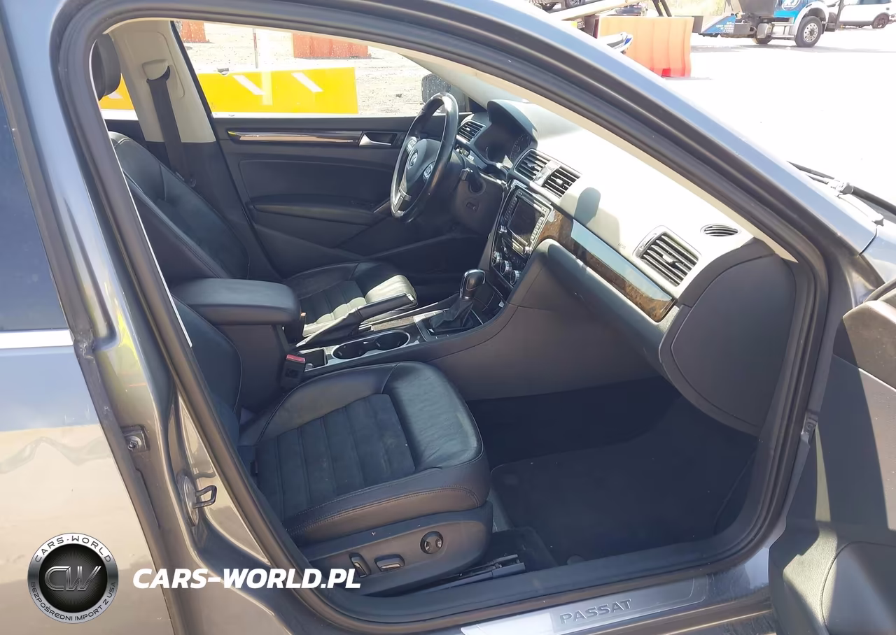 2014 Volkswagen Passat 2.0L Tdi Sel Premium VIN:1VWCN7A35EC066417 - 5