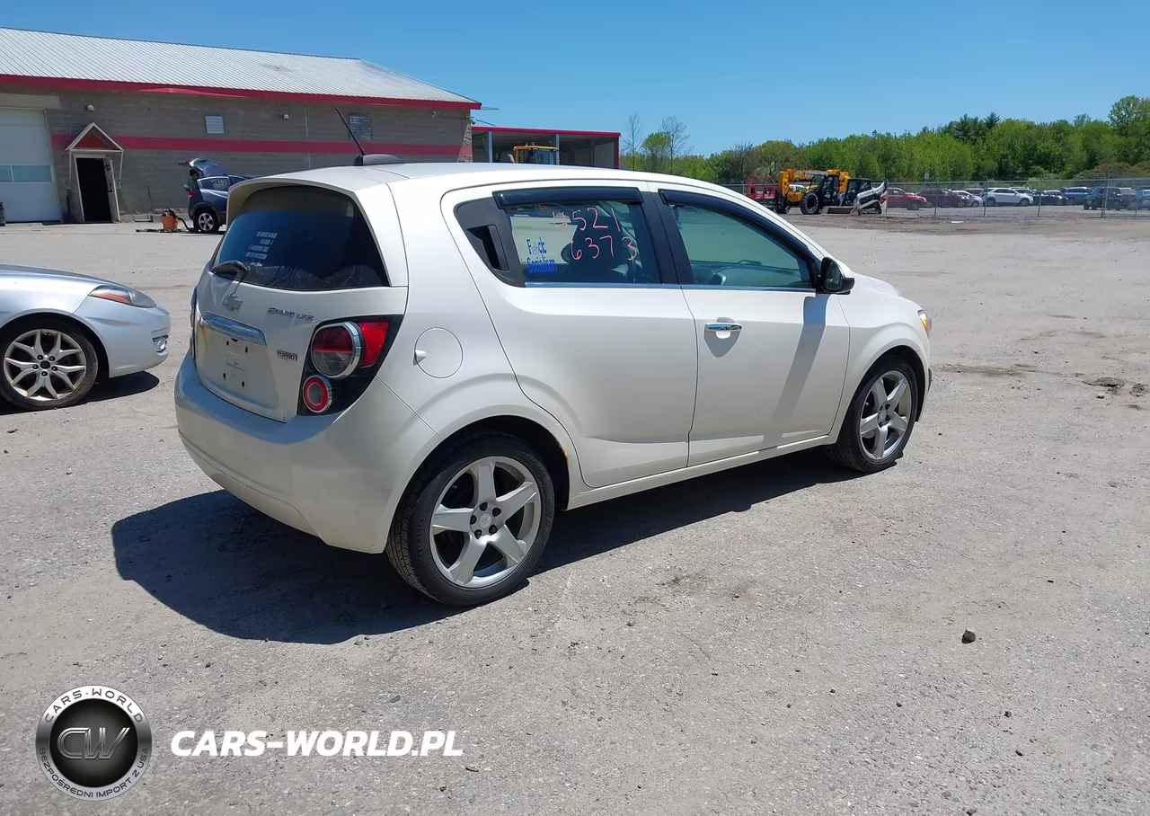 2015 Chevrolet Sonic Ltz VIN:1G1JE6SB0F4135416 - 4