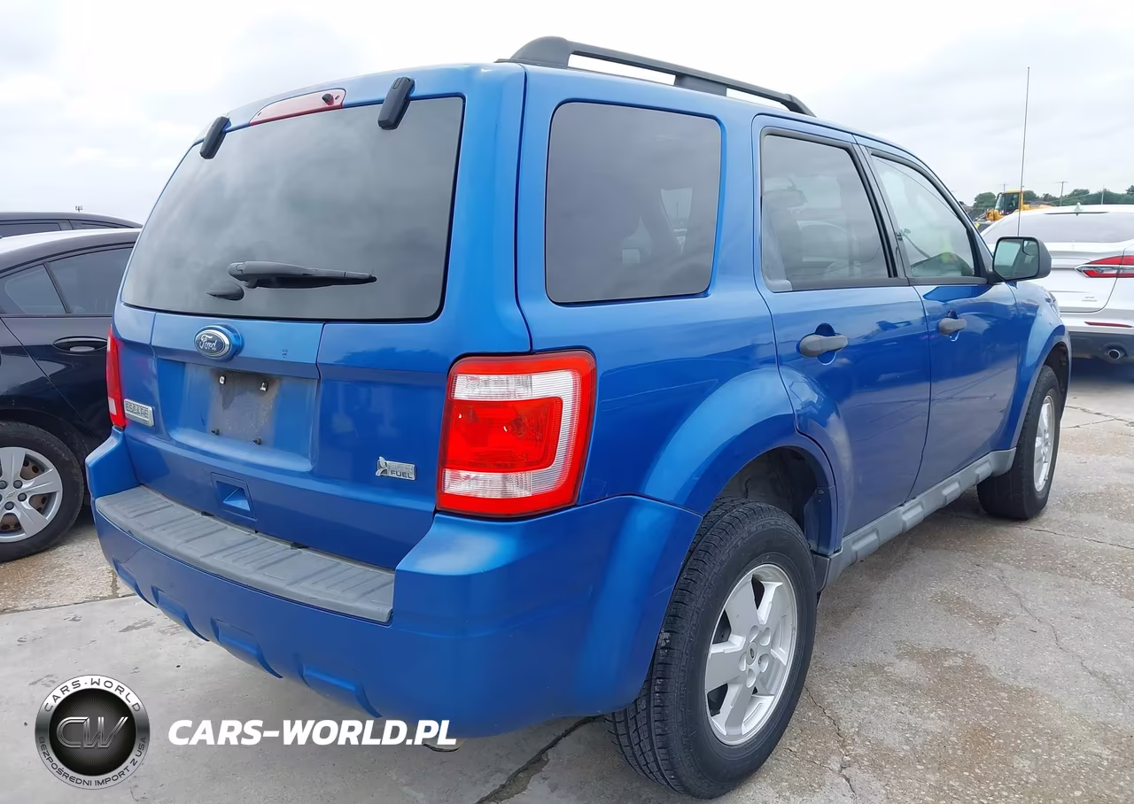 2011 Ford Escape Xlt VIN:1FMCU0DGXBKB59068 - 4