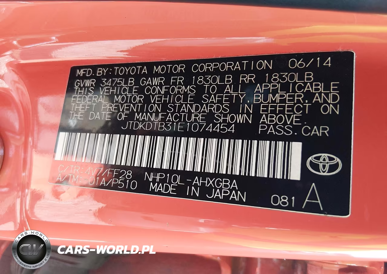 2014 Toyota Prius C Three VIN:JTDKDTB31E1074454 - 9