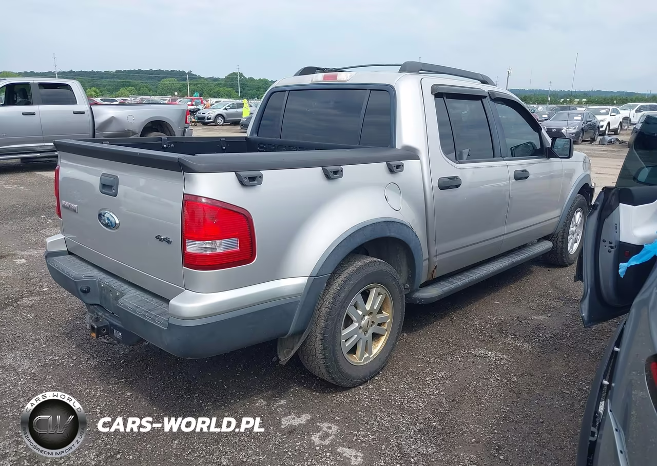 2008 Ford Explorer Sport Trac Xlt VIN:1FMEU51E98UA90332 - 4