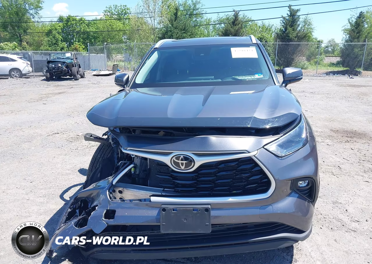 2022 Toyota Highlander Xle VIN:5TDGZRBH7NS175894 - 12