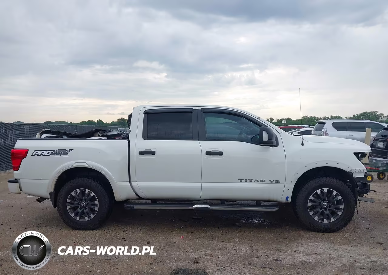 2018 Nissan Titan Pro-4X VIN:1N6AA1E57JN513257 - 13