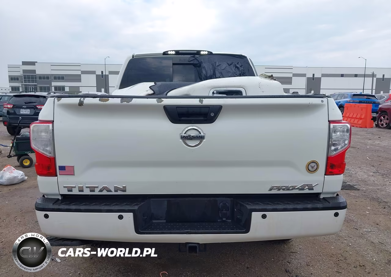 2018 Nissan Titan Pro-4X VIN:1N6AA1E57JN513257 - 16