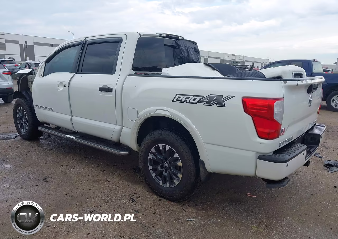 2018 Nissan Titan Pro-4X VIN:1N6AA1E57JN513257 - 3