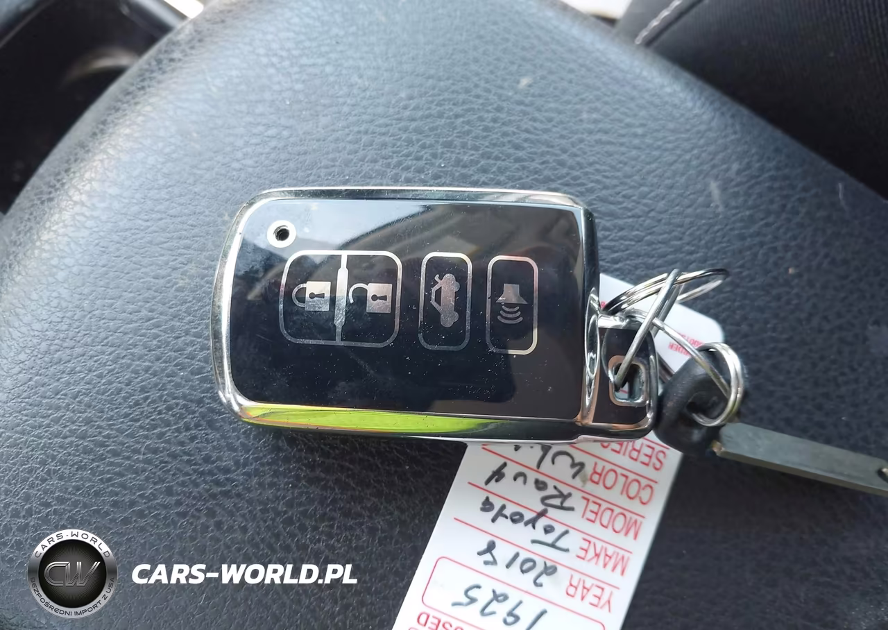 2018 Toyota Rav4 Xle VIN:JTMRFREV5JD228763 - 11