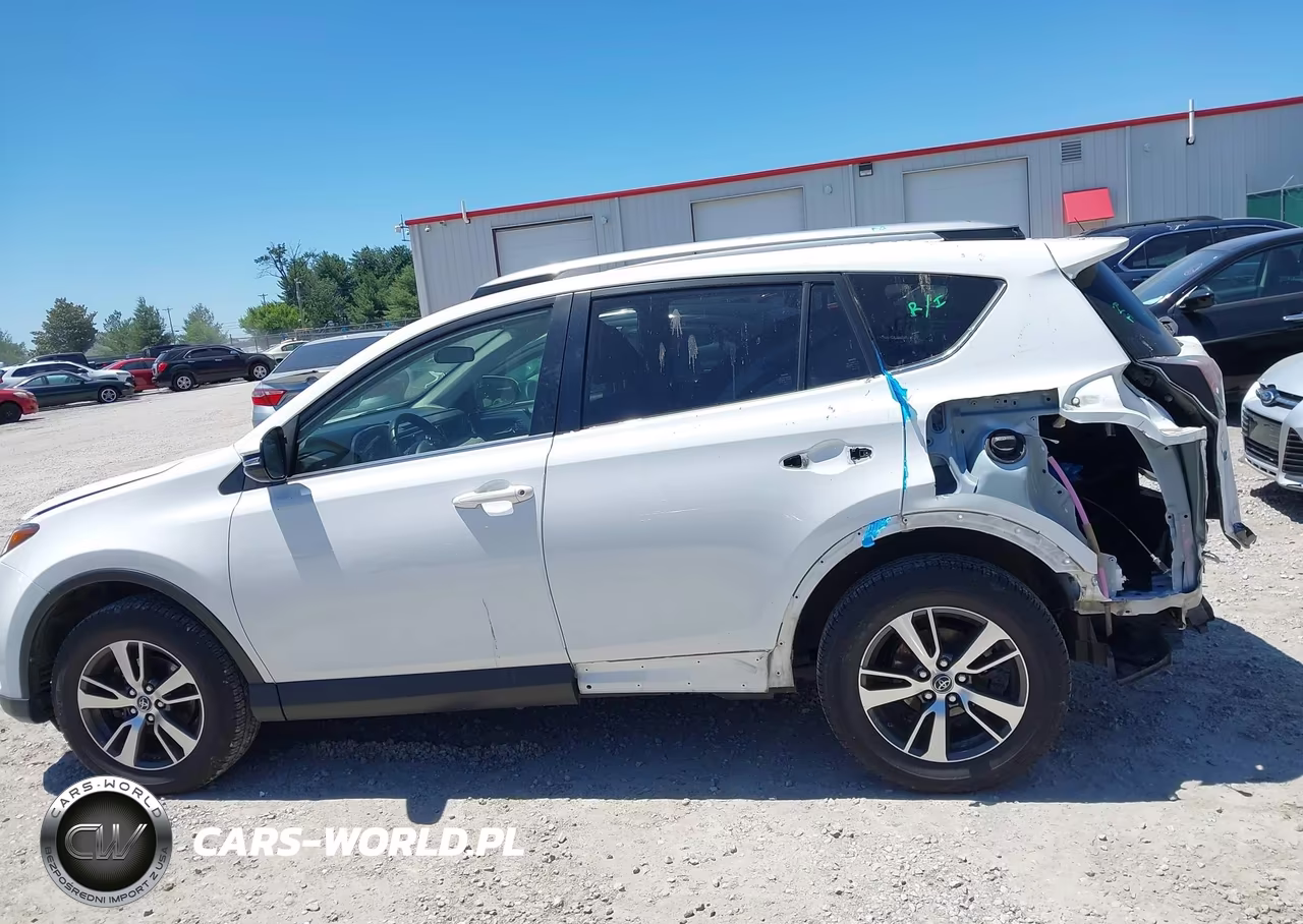 2018 Toyota Rav4 Xle VIN:JTMRFREV5JD228763 - 15