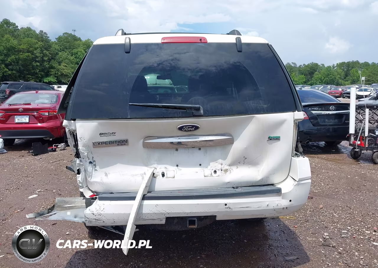 2014 Ford Expedition Limited VIN:1FMJU2A54EEF08833 - 16