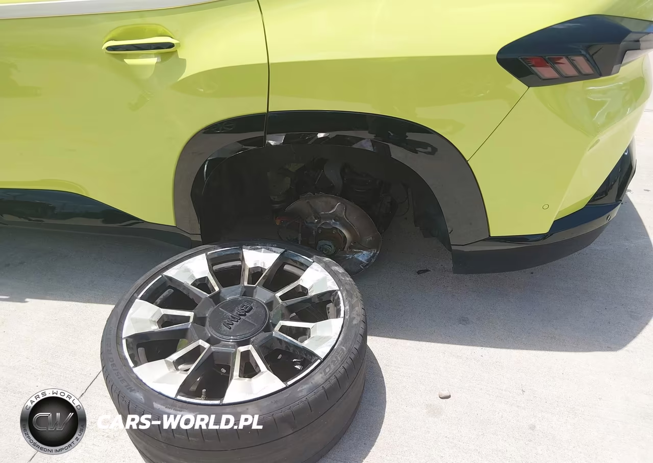 2024 BMW Xm VIN:5YM23CS01R9V51522 - 6