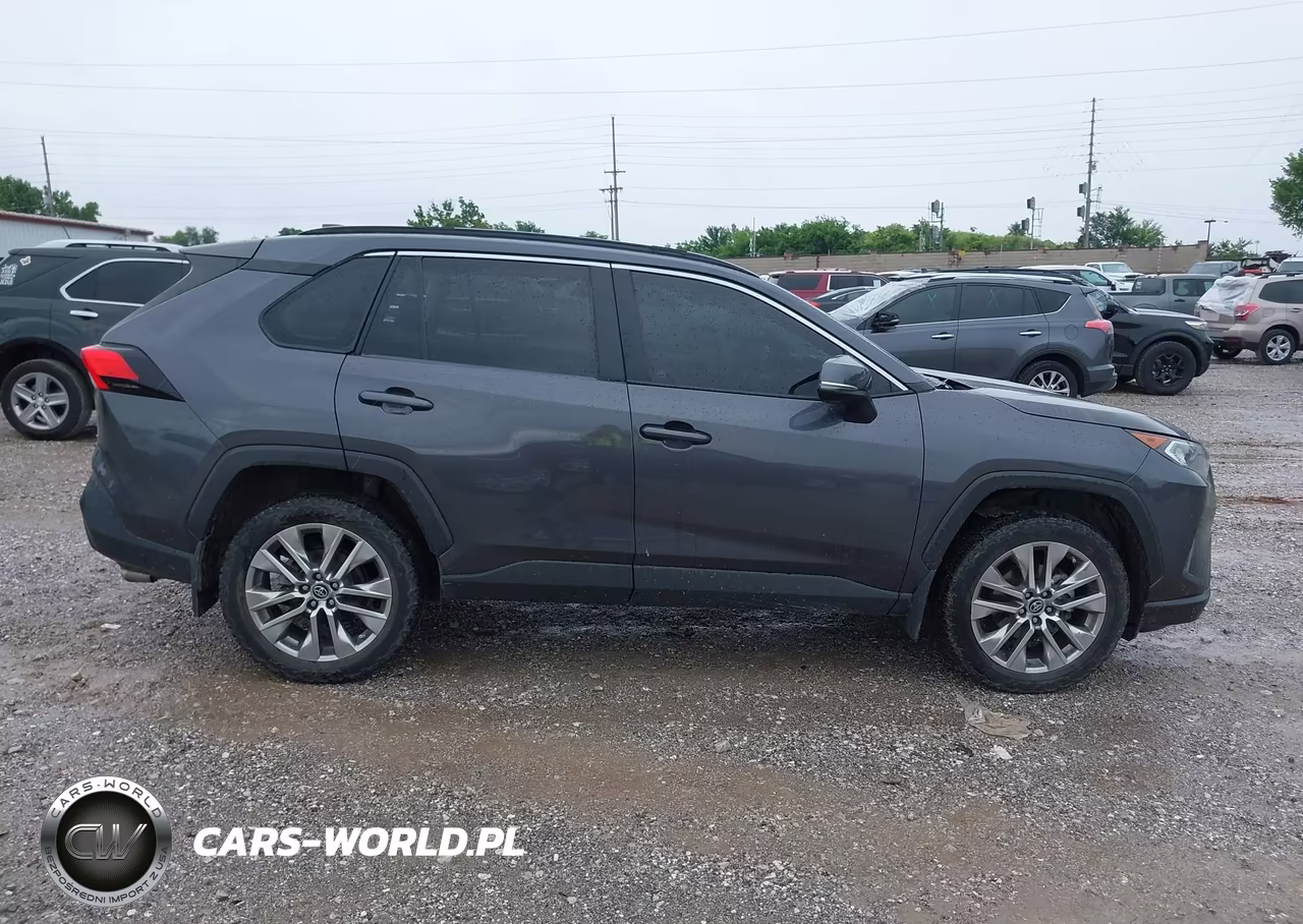 2019 Toyota Rav4 Xle Premium VIN:2T3A1RFV2KW079145 - 13