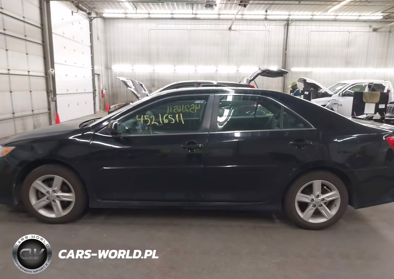 2014 Toyota Camry Se VIN:4T1BF1FK5EU347521 - 15