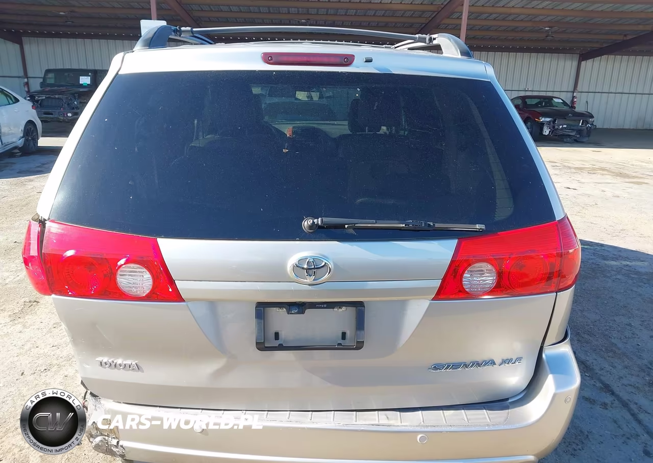 2010 Toyota Sienna Xle VIN:5TDYK4CC4AS318843 - 16