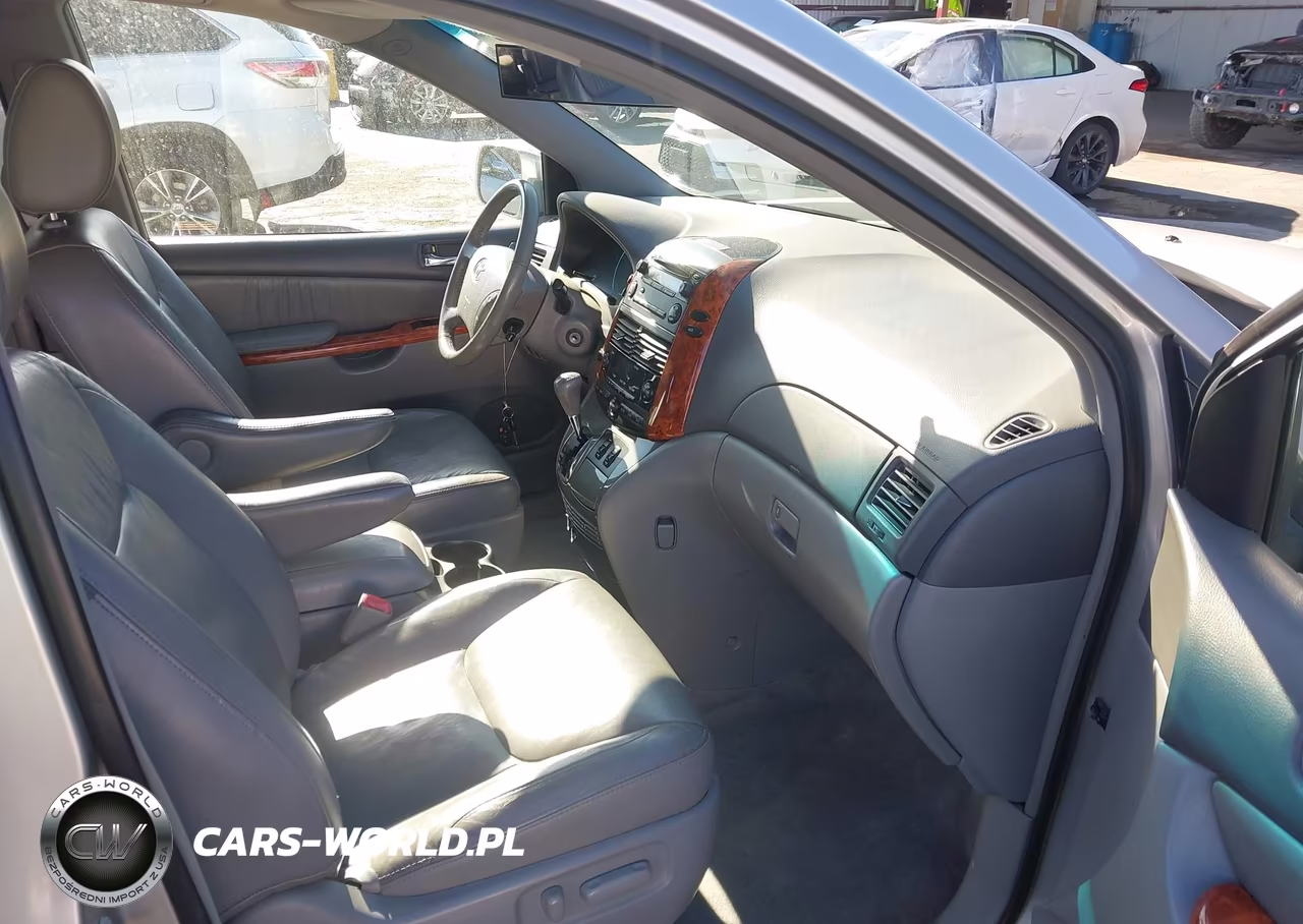 2010 Toyota Sienna Xle VIN:5TDYK4CC4AS318843 - 5