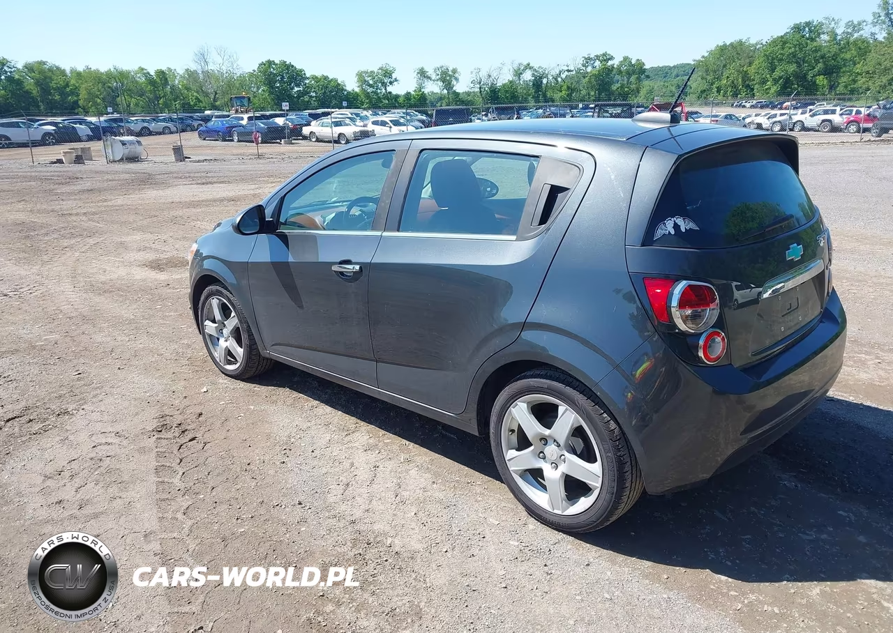 2015 Chevrolet Sonic Ltz Auto VIN:1G1JE6SB6F4210037 - 3