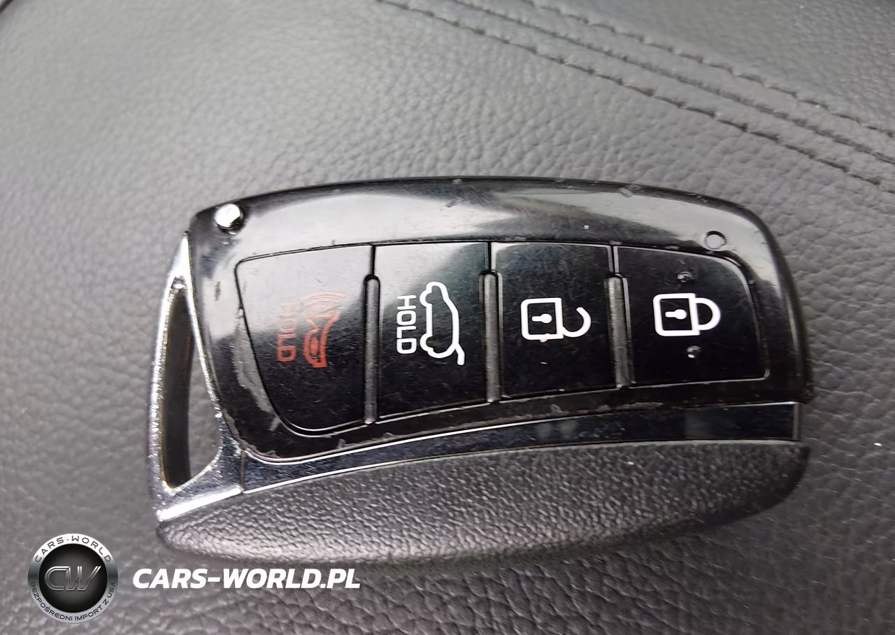 2018 Hyundai Santa Fe Sport 2.4L VIN:5XYZUDLB8JG518062 - 11