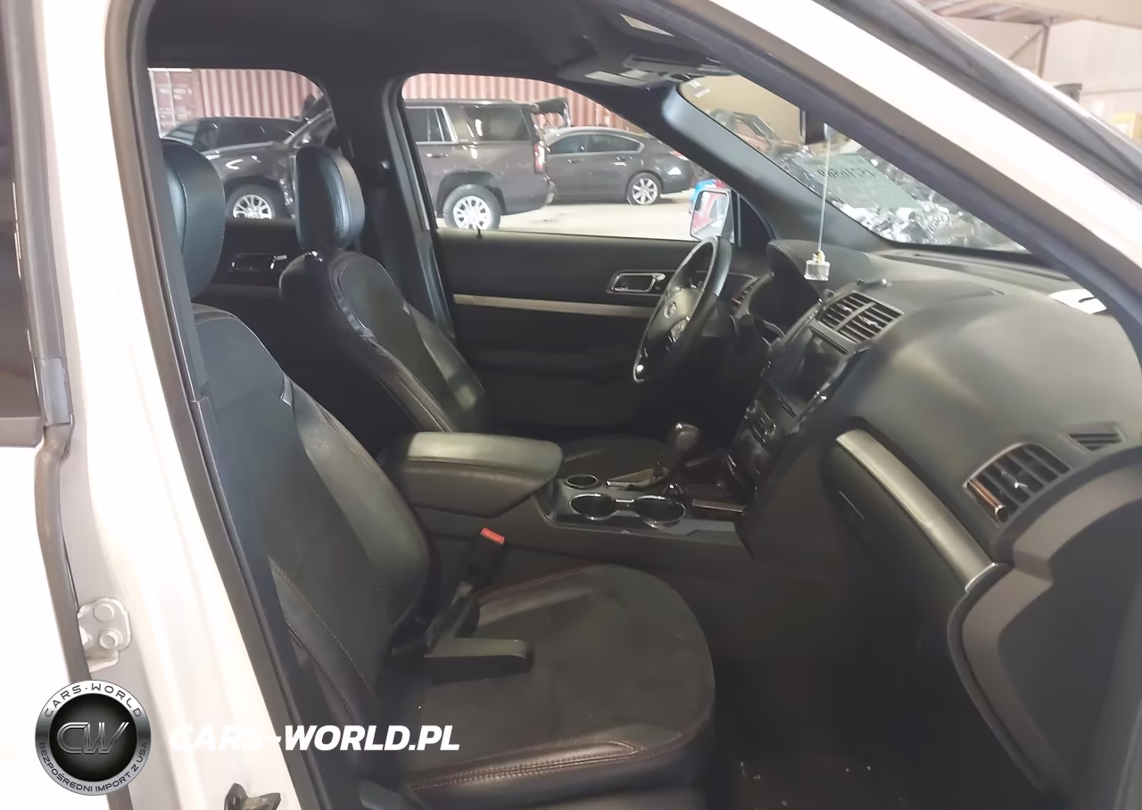 2018 Ford Explorer Xlt VIN:1FM5K7DH7JGC63633 - 5