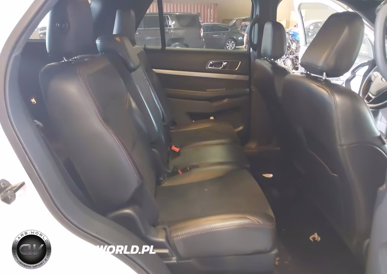 2018 Ford Explorer Xlt VIN:1FM5K7DH7JGC63633 - 8