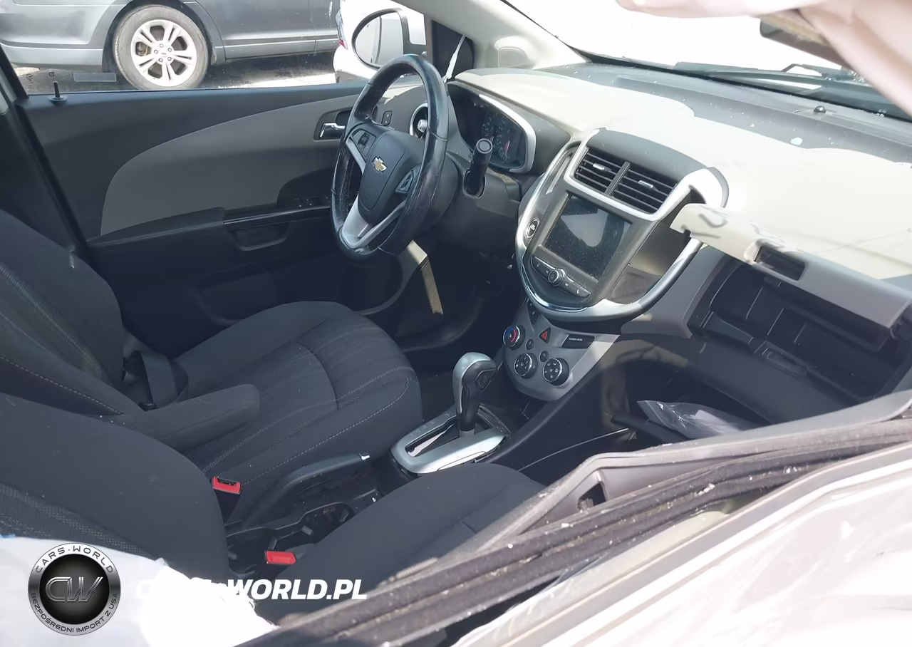 2019 Chevrolet Sonic Lt Auto VIN:1G1JD5SB2K4114932 - 5