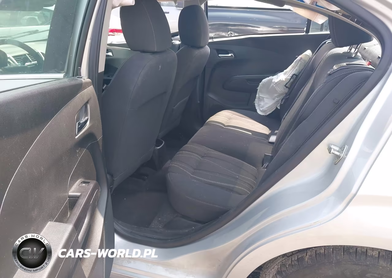 2019 Chevrolet Sonic Lt Auto VIN:1G1JD5SB2K4114932 - 8