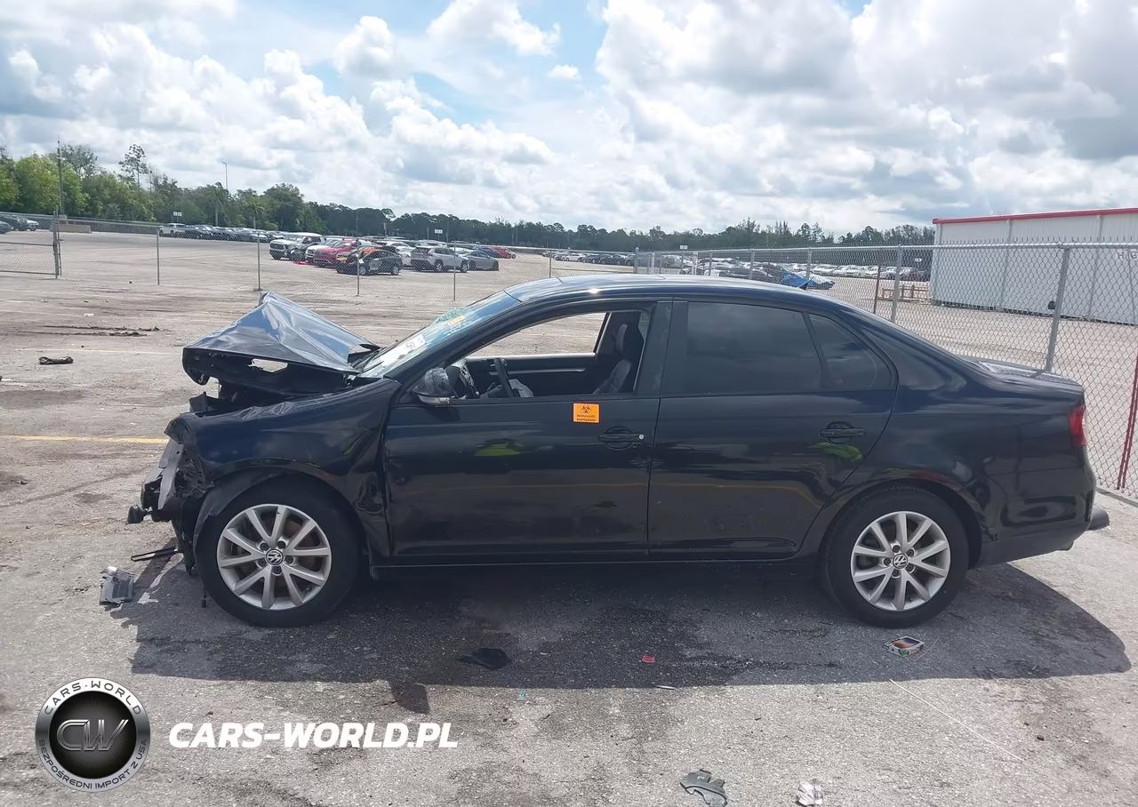 2010 Volkswagen Jetta Limited Edition VIN:3VWRX7AJ4AM157853 - 15