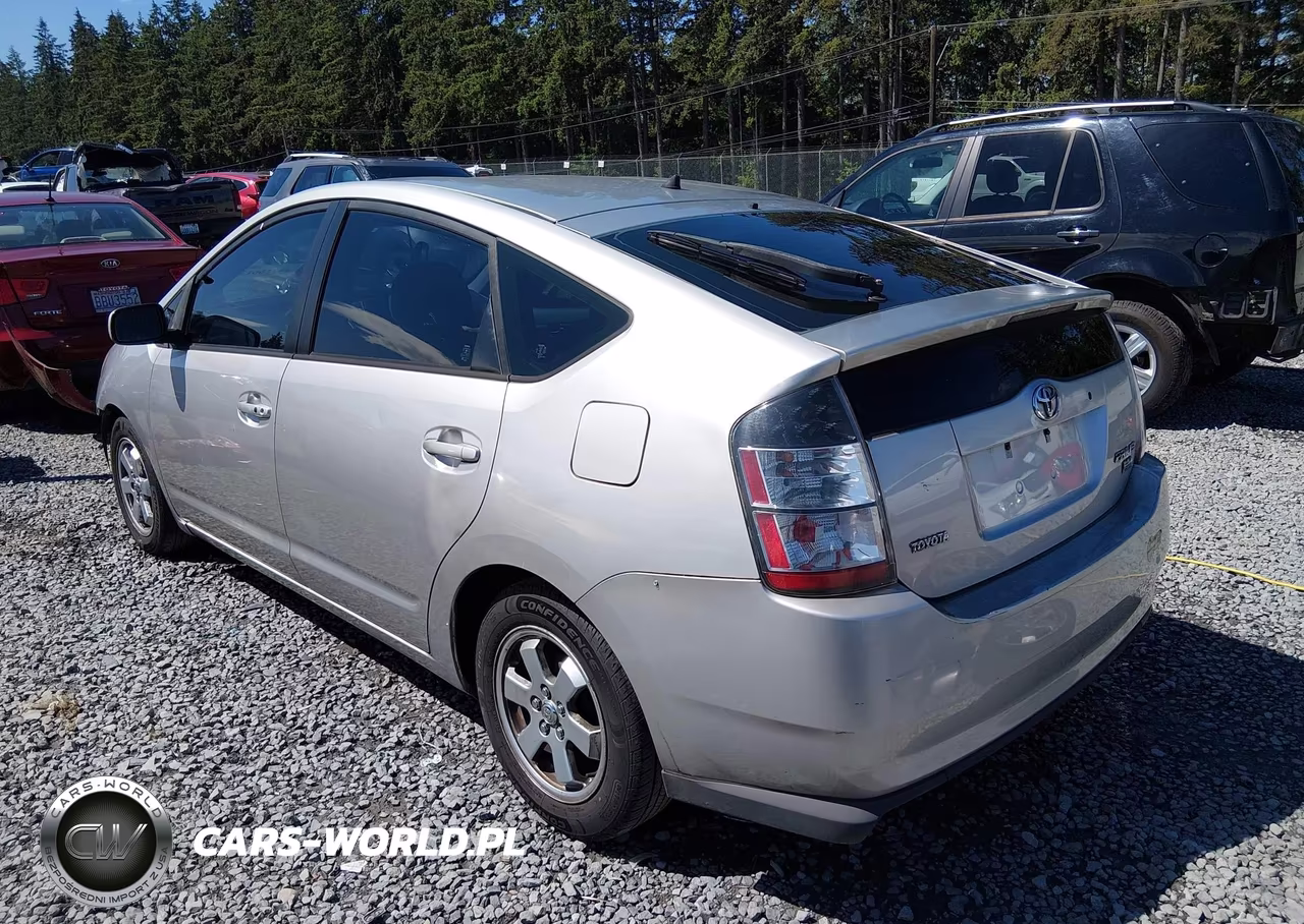 2005 Toyota Prius VIN:JTDKB20U157049918 - 3