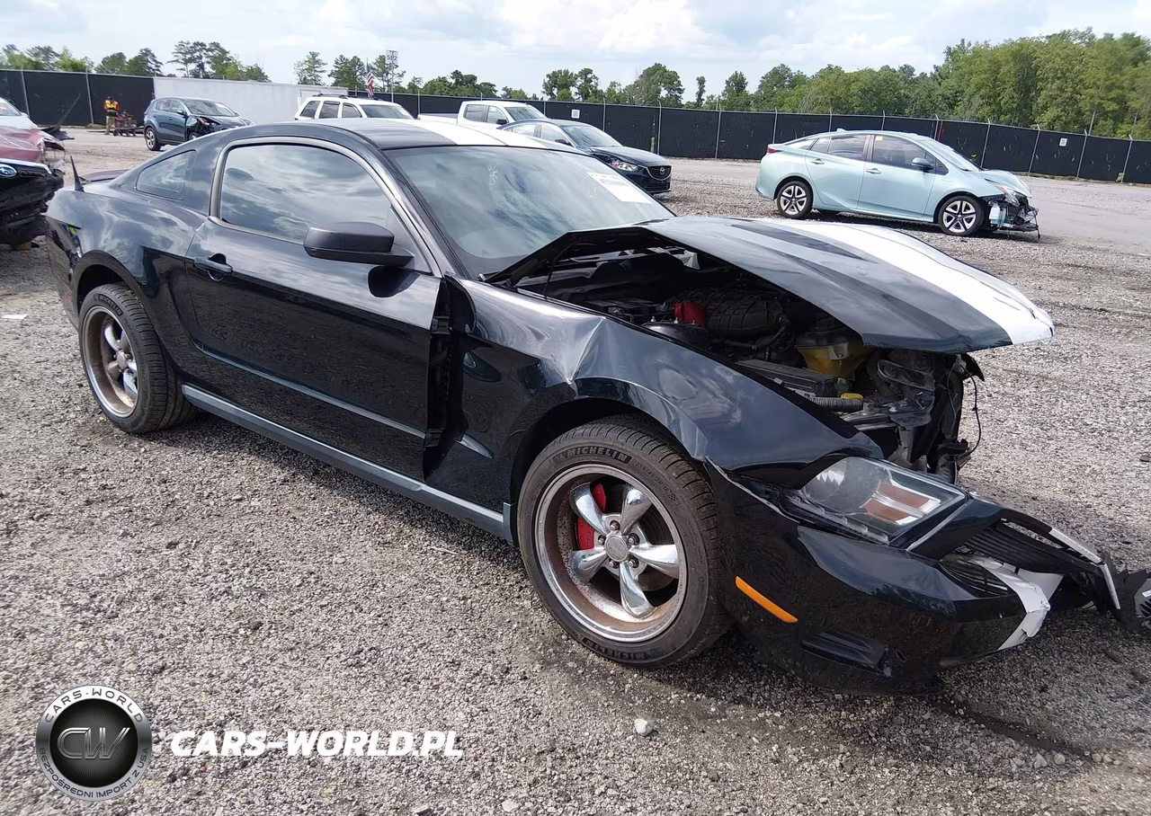 2012 Ford Mustang V6