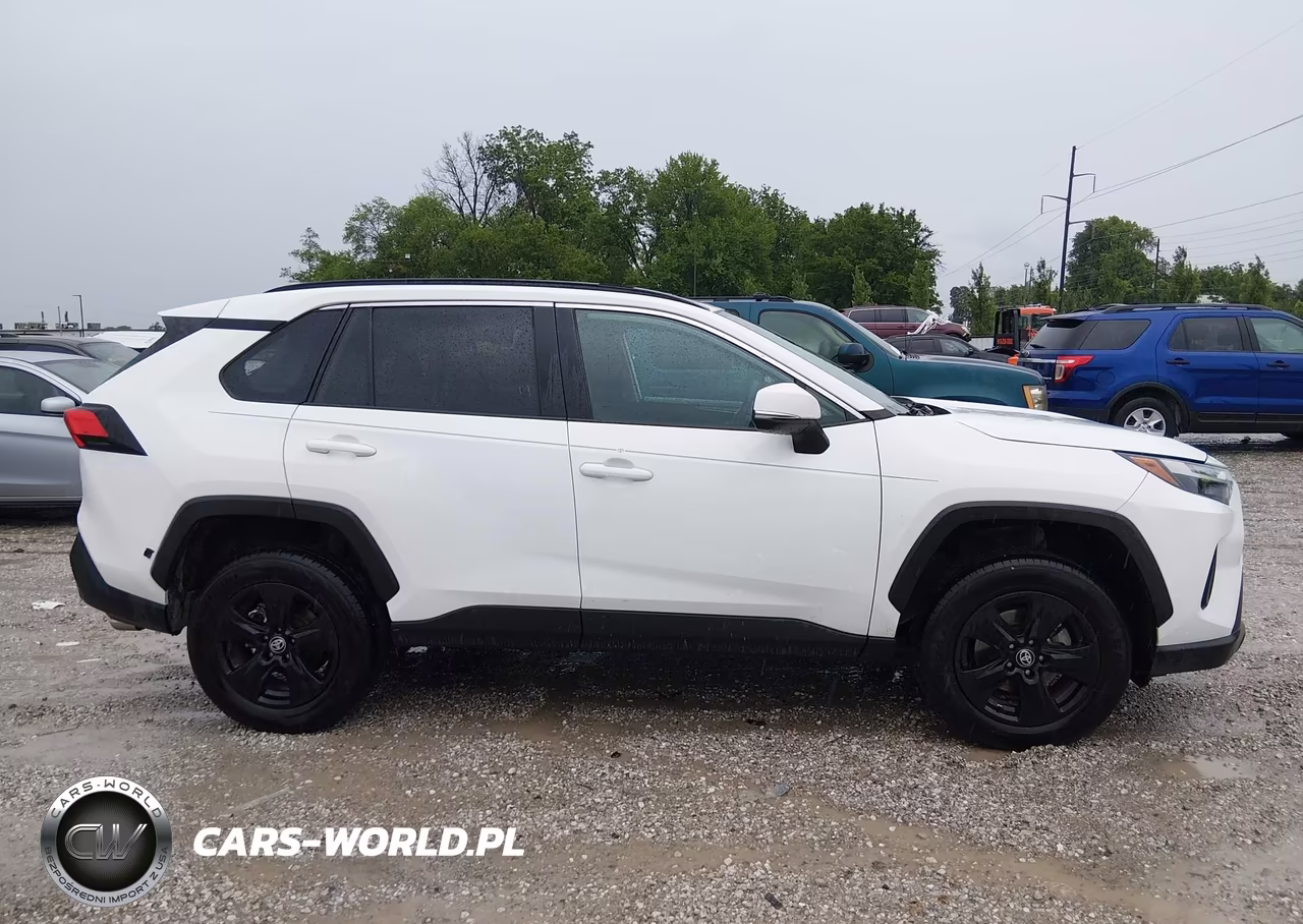 2023 Toyota Rav4 Xle VIN:2T3W1RFV5PW268255 - 13