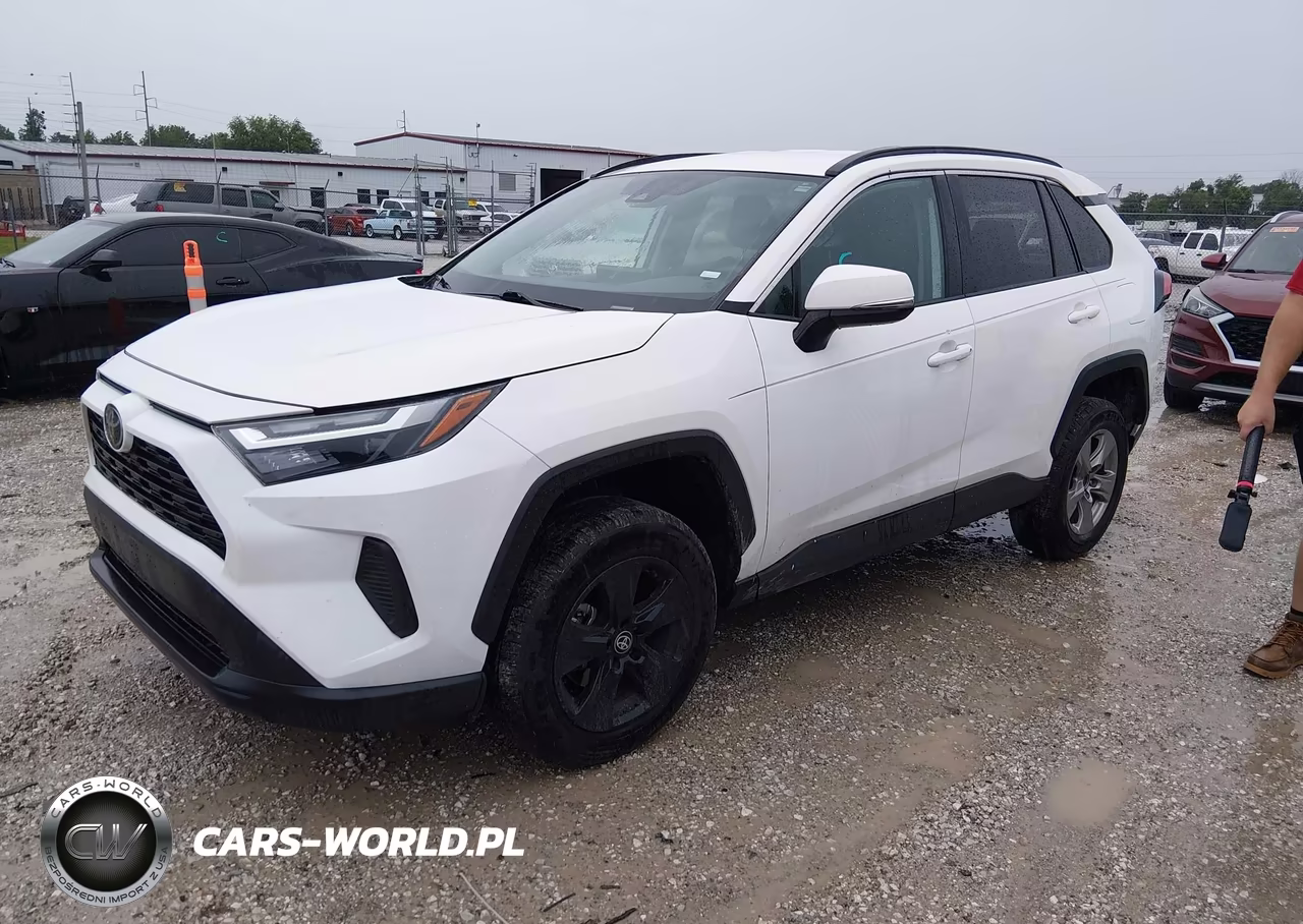 2023 Toyota Rav4 Xle VIN:2T3W1RFV5PW268255 - 2