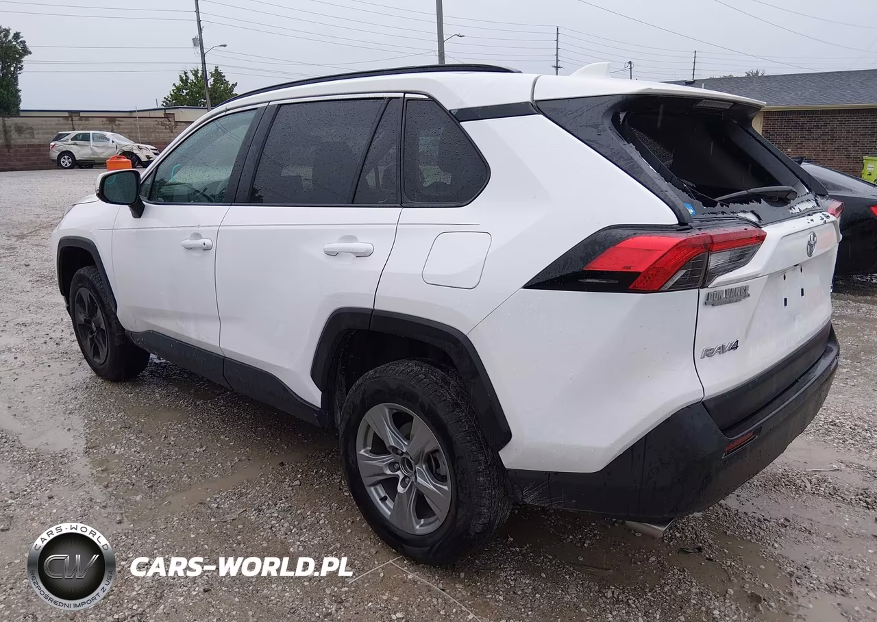 2023 Toyota Rav4 Xle VIN:2T3W1RFV5PW268255 - 3