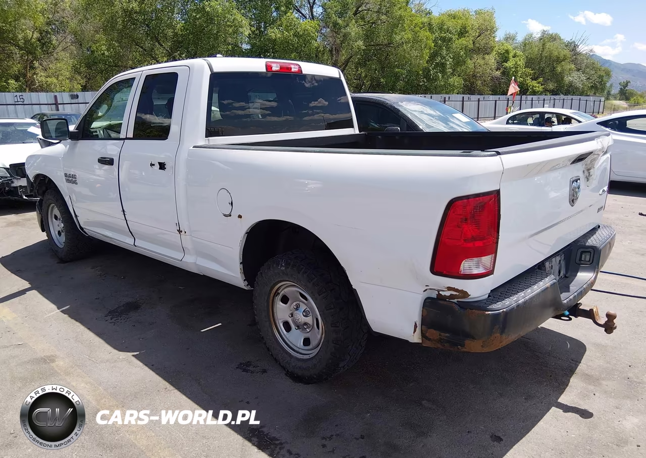 2018 Ram 1500 Tradesman 4X4 6'4 Box VIN:1C6RR7FG9JS218896 - 3