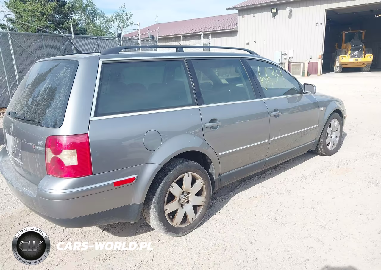 2003 Volkswagen Passat Glx VIN:WVWYH63B53E407699 - 4